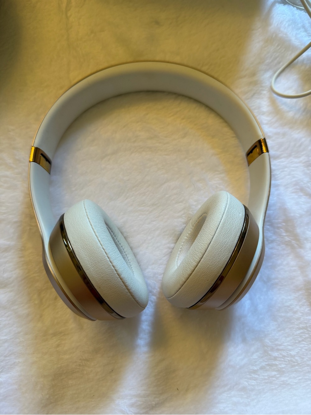 Beats by Dre beatssolo3 wireless headphones - Picture 2 of 10